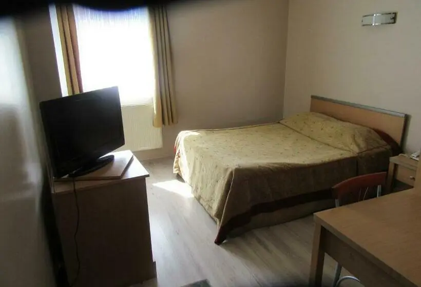 اتاق استاندارد یک نفره, Otel Amä°ller