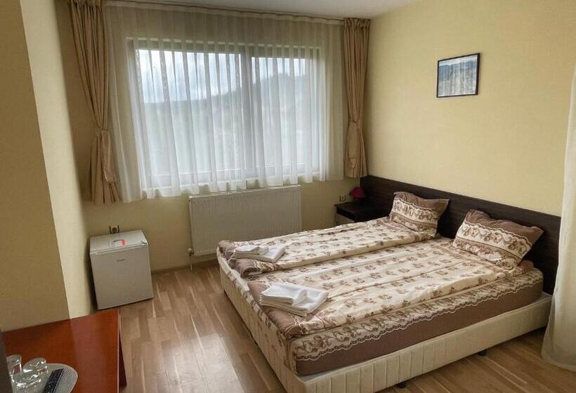 マウンテンビュースタンダードルーム, къща за гости александра