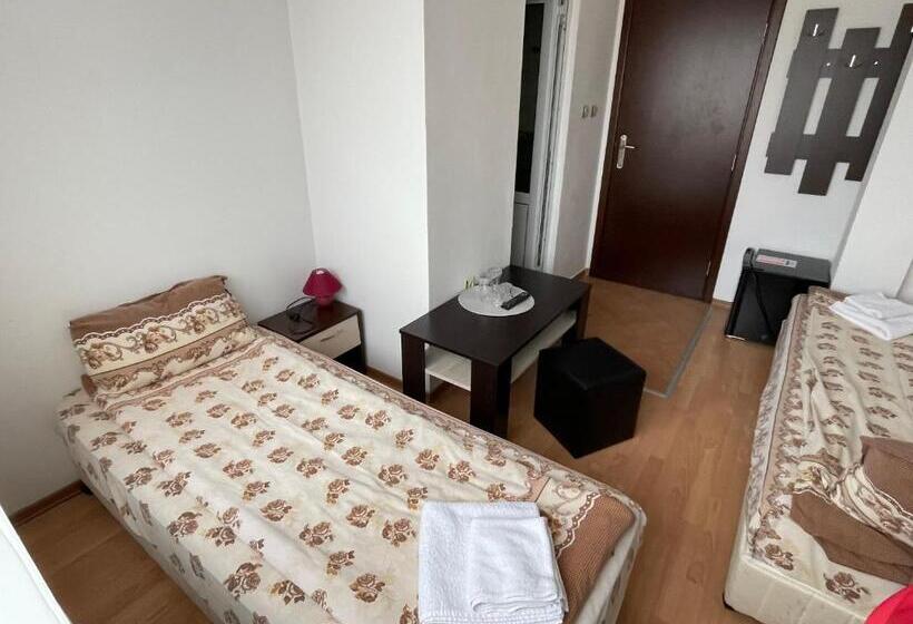 エコノミールーム, къща за гости александра