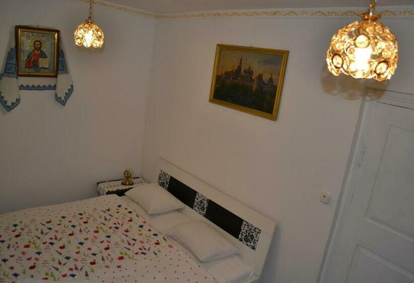 اتاق استاندارد با سرویس بهداشتی مشترک, гостьовий дім у почаєві