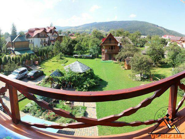 Familienzimmer, Gartenblick, у тараса і лесі