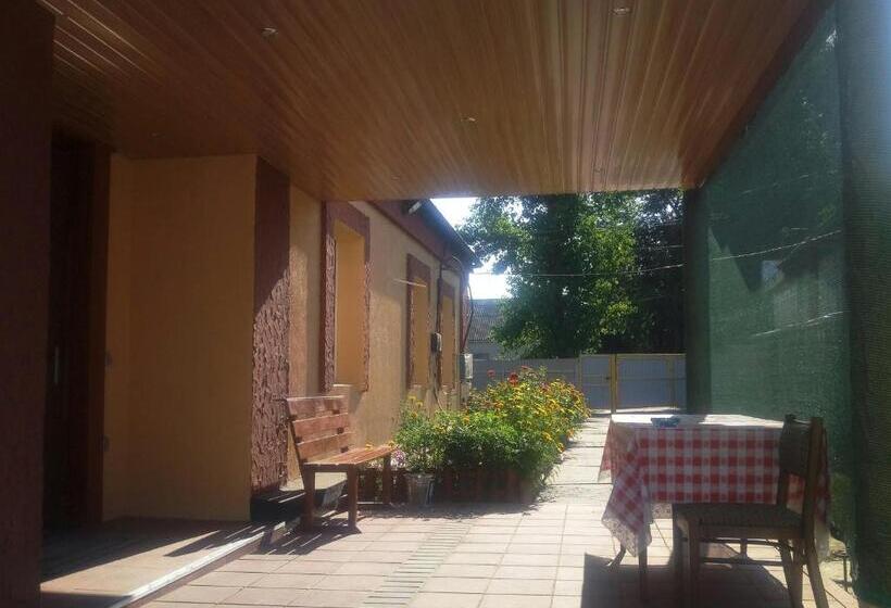 غرفة قياسية, міні квартал