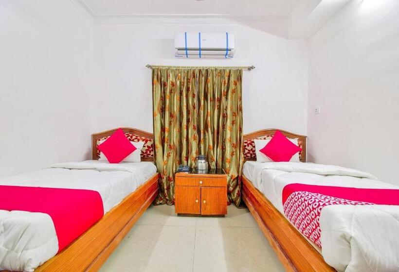 Habitació Estàndard, O Embassy