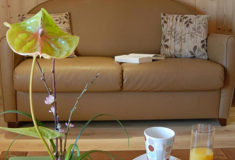 3 Bedroom Duplex Apartment, Résidence L Oxalys