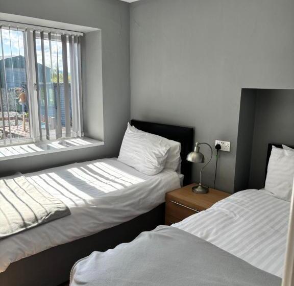 Family Suite, Taldrwst Farmhouse