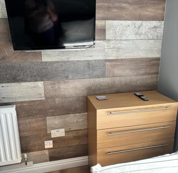 סוויטה משפחתית, Taldrwst Farmhouse