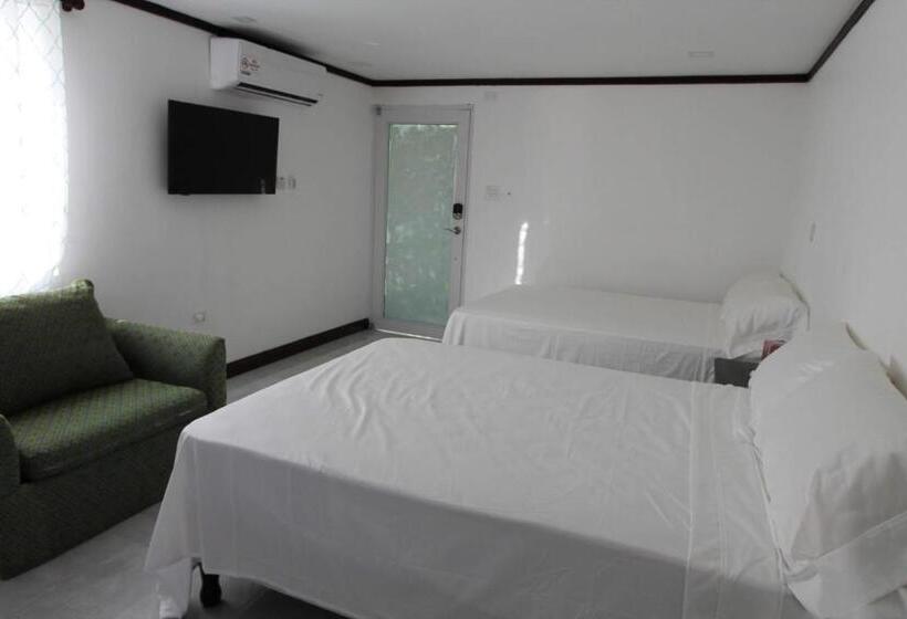 اتاق لوکس, Sand And Blue Seas