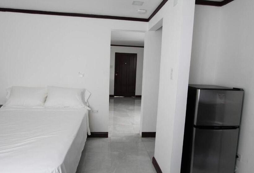 اتاق لوکس, Sand And Blue Seas