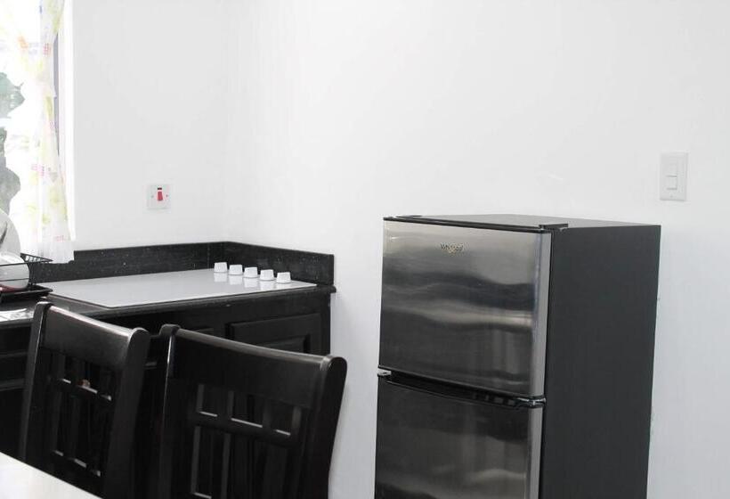 اتاق لوکس, Sand And Blue Seas