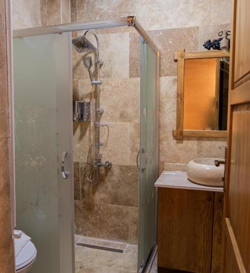 اتاق لوکس, Grand Elite Cave Suites