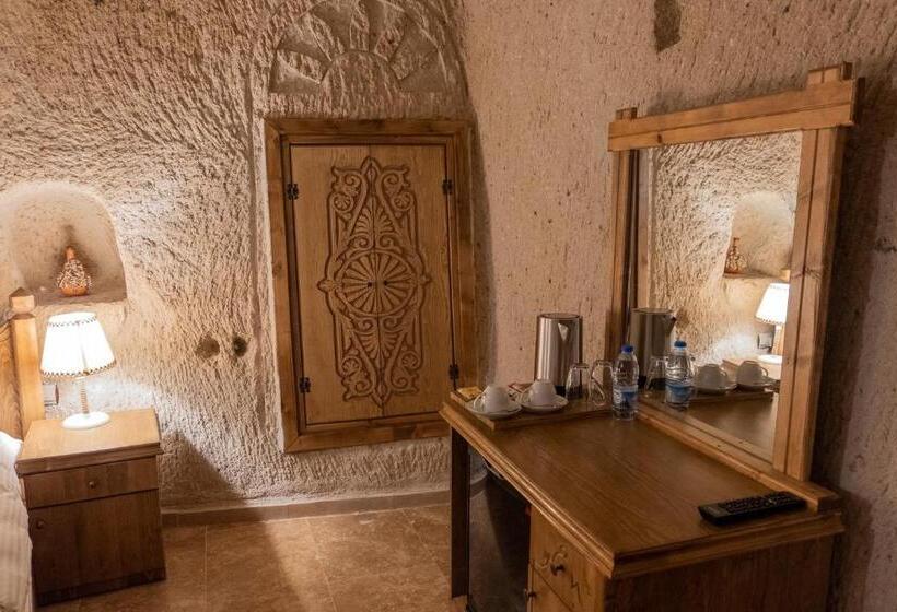 سوییت خانوادگی, Grand Elite Cave Suites