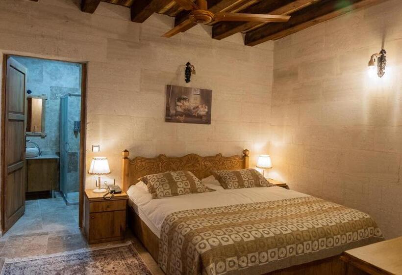 سوییت خانوادگی, Grand Elite Cave Suites