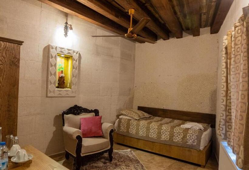 سوییت خانوادگی, Grand Elite Cave Suites