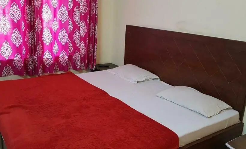 デラックスルーム, Rooms Near Bus Stand