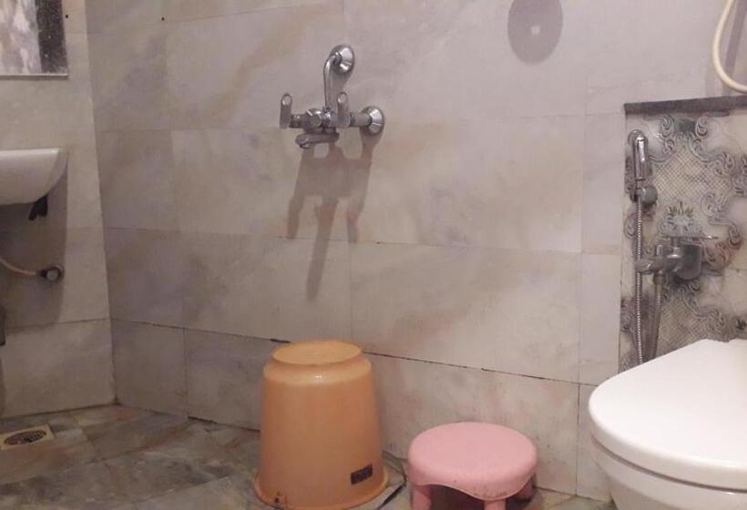 غرفة قياسية سرير كينج, Shine Hospitality Crown