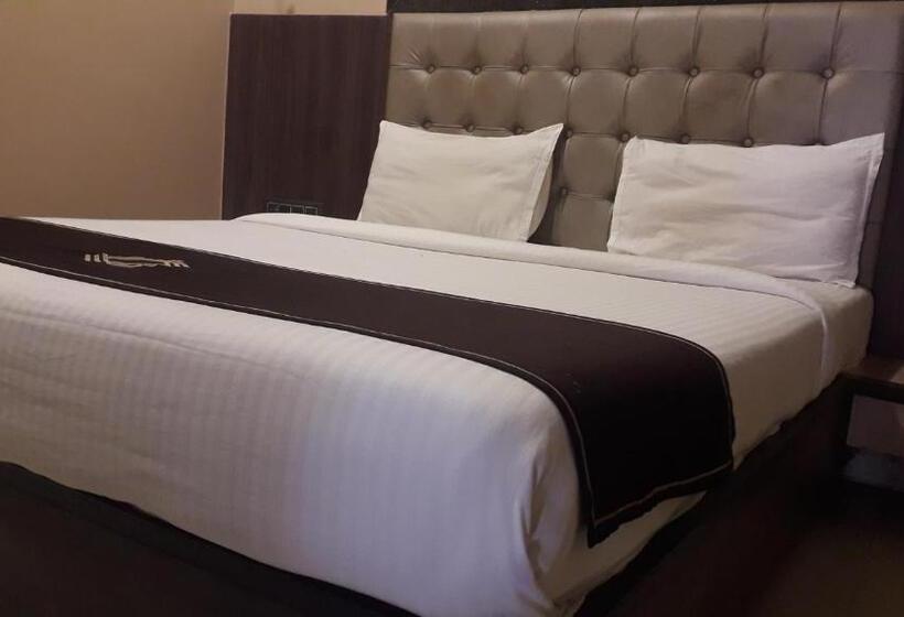 غرفة قياسية سرير كينج, Shine Hospitality Crown