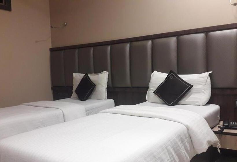 اتاق استاندارد, Shine Hospitality Crown