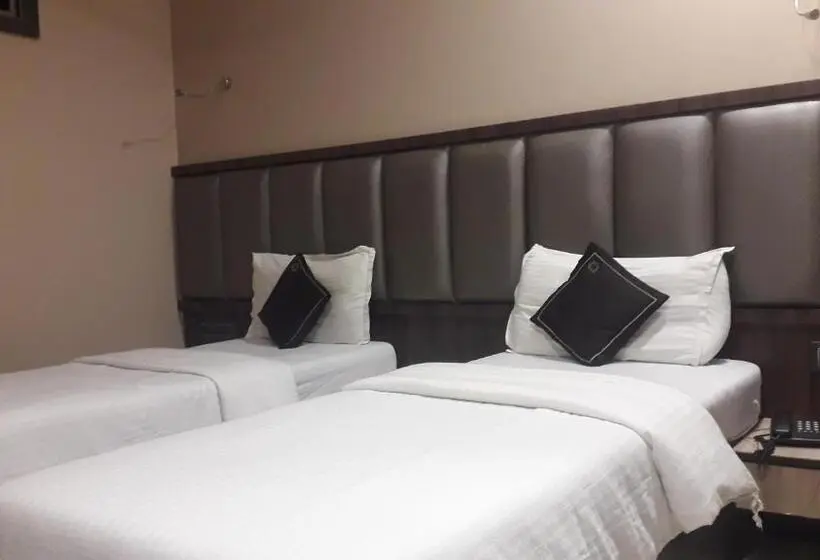 スタンダードルーム, Shine Hospitality Crown
