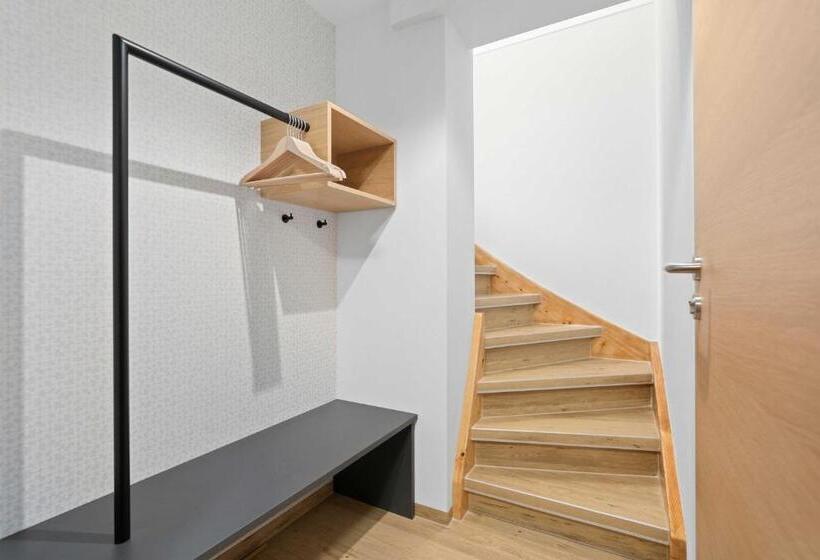 شقة غرفتين, Garni Traube