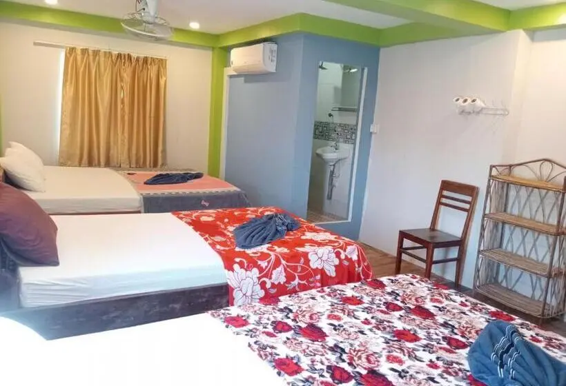 اتاق استاندارد سه نفره, Villa Koh Rong