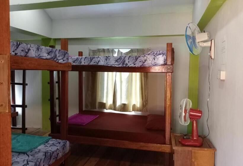 Кровать в Общей Комнате, Villa Koh Rong