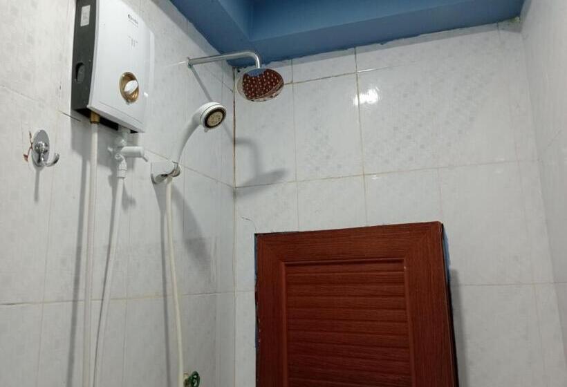 غرفة قياسية ثلاثية, Villa Koh Rong