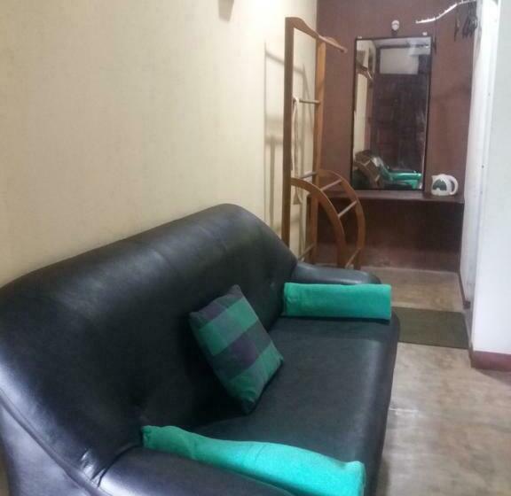 マウンテンビューファミリールーム, Ella Green Stay