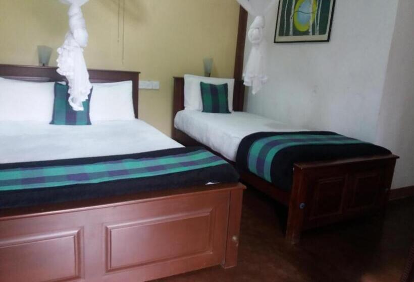 コンフォートトリプルルーム, Ella Green Stay