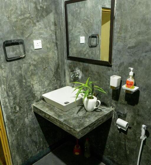 コンフォートトリプルルーム, Ella Green Stay