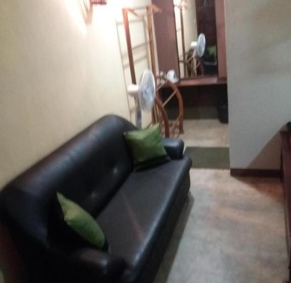 マウンテンビューファミリールーム, Ella Green Stay