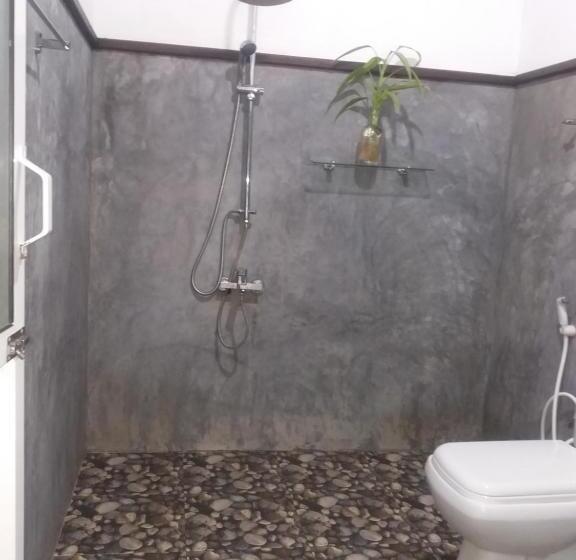 Quarto Familiar, Ella Green Stay