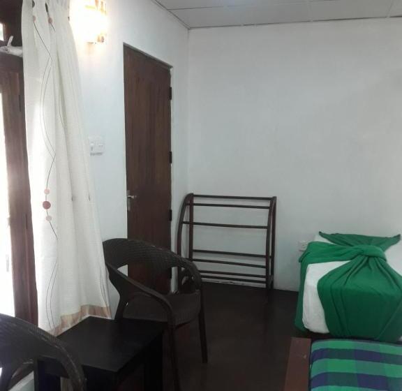 コンフォートトリプルルーム, Ella Green Stay