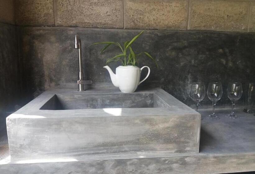 スリーベッドルーム　ヴィラ, Ella Green Stay