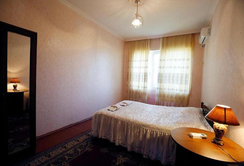 اتاق اکونومی, Nature House