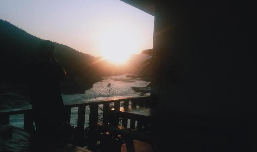 スタンダードルーム, Villa Mekong Guesthouse