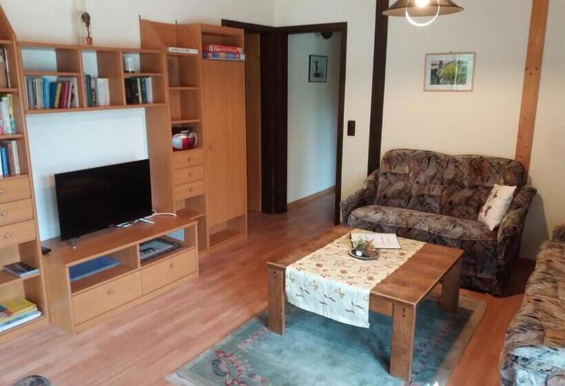 شقة غرفتين, Holiday Park  Robinson