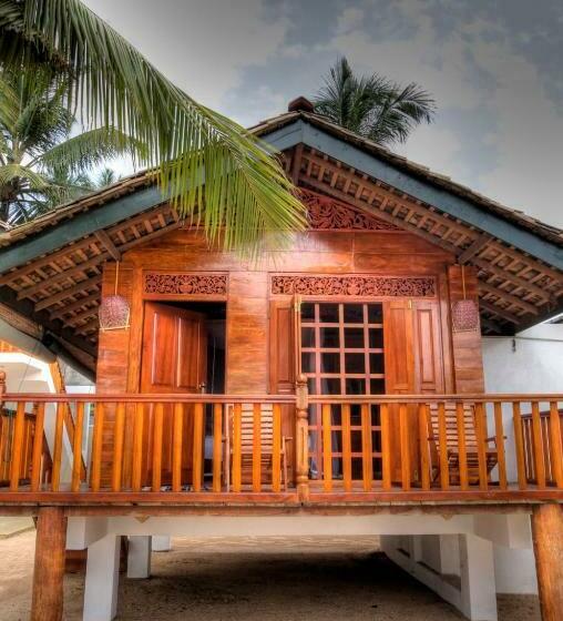 اتاق استاندارد با بالکن, The Green Rooms Surf & Yoga Camp   On The Beach   Prime Location Renovated 2024