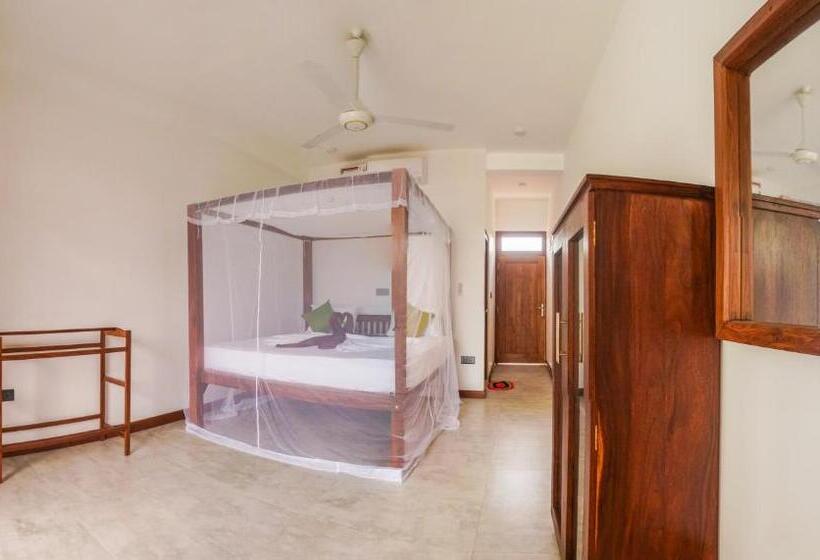 اتاق لوکس با بالکن و چشم‌انداز دریا, The Green Rooms Surf & Yoga Camp   On The Beach   Prime Location Renovated 2024