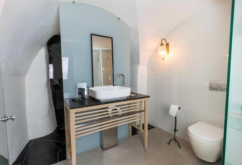 סוויטה, Alegra Boutique