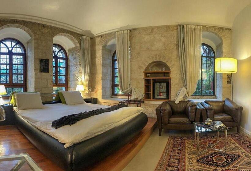 סוויטה דלוקס, Alegra Boutique