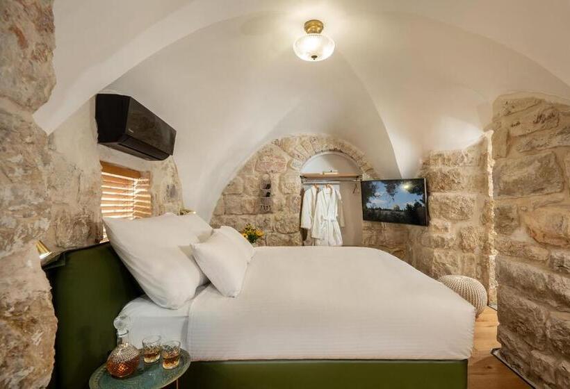 חדר דלוקס, Alegra Boutique