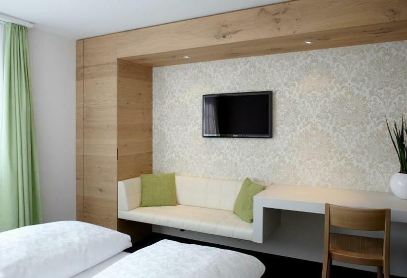 Полулюкс, Anker Hotel Restaurant