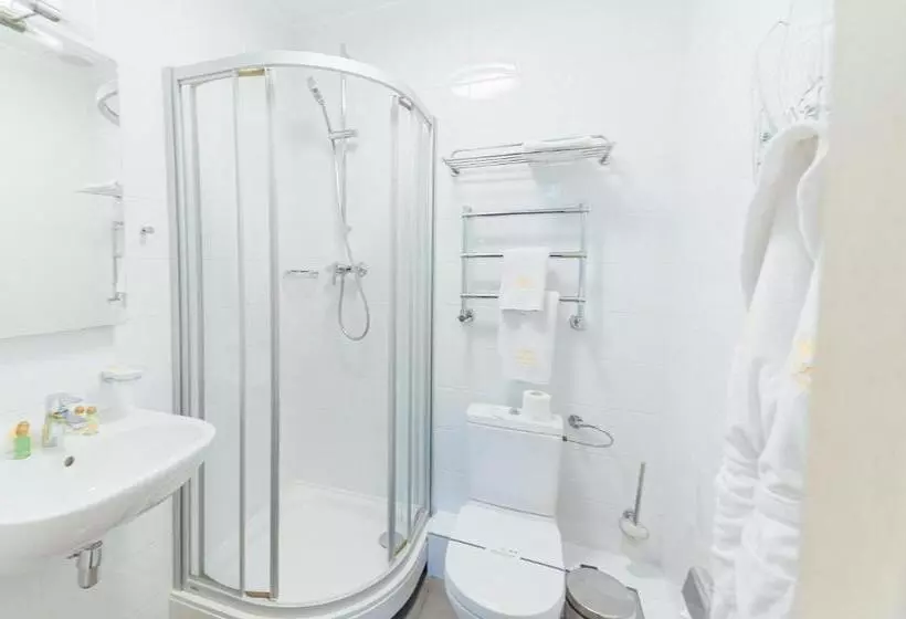 سوییت جونیور, Boutique Hotel Palais Royal