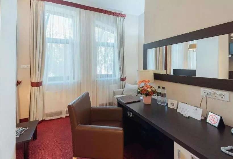 سوییت جونیور, Boutique Hotel Palais Royal