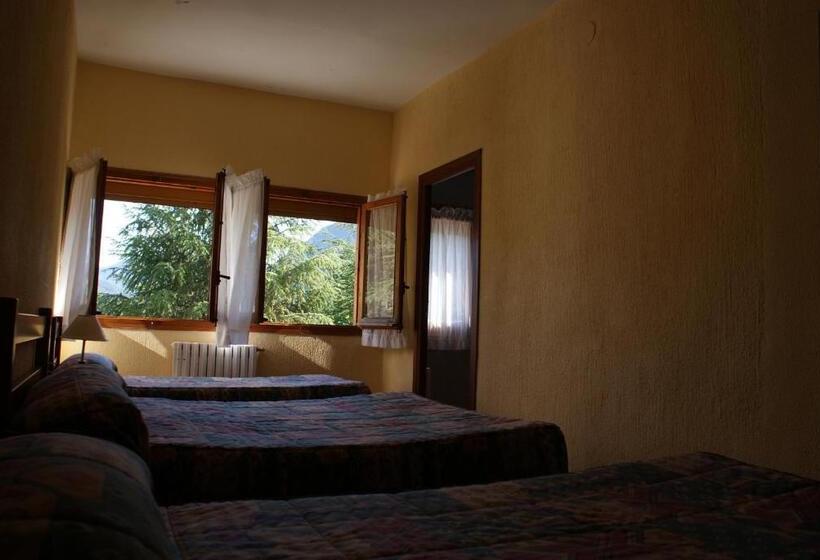 Номер Стандарт Трехместный, Pinarillos