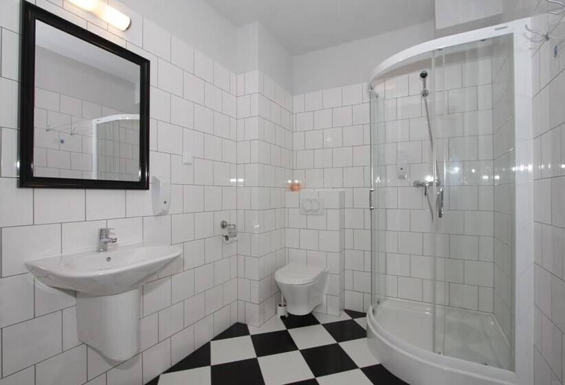 Кровать в Общей Комнате, Hostel Wratislavia