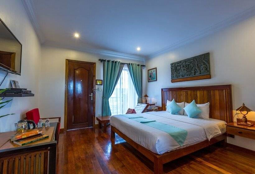 اتاق لوکس با چشم‌انداز استخر, Asanak D Angkor Boutique