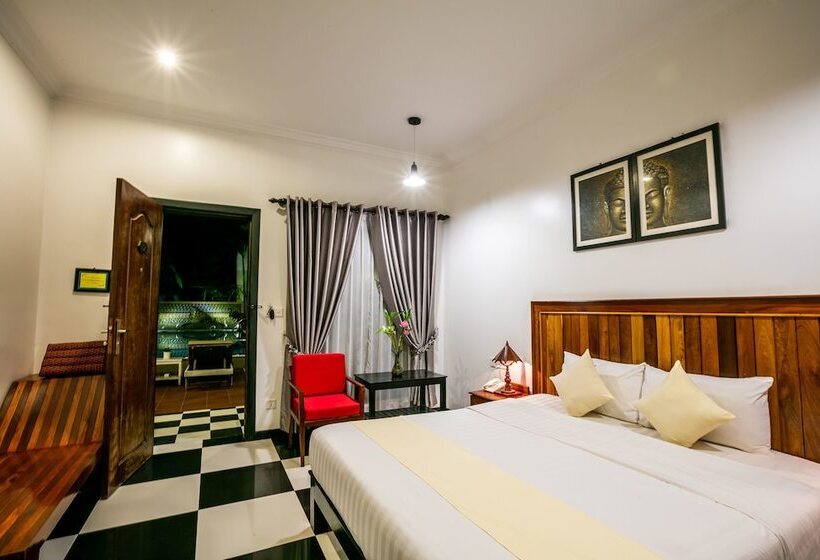 اتاق لوکس با چشم‌انداز استخر, Asanak D Angkor Boutique