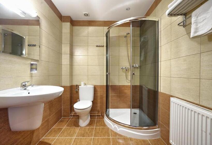 חדר סטנדרט, Baranowski