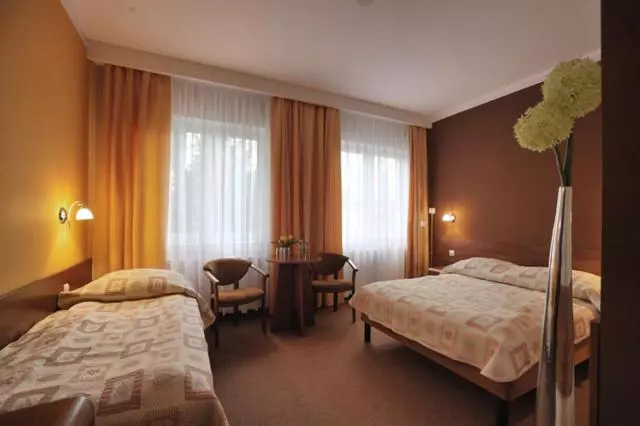 Standard Kolmen Hengen Huone, Baranowski
